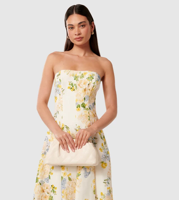 forever new SASKIA Soft Quilt Clutch